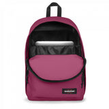Eastpak OUT OF OFFICE, Rucksack, Wine Burgundy (rot), 27L, mit Laptopfach