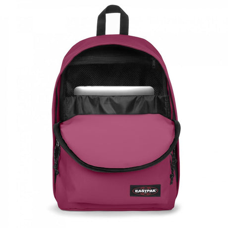 Eastpak OUT OF OFFICE, Rucksack, Wine Burgundy (rot), 27L, mit Laptopfach