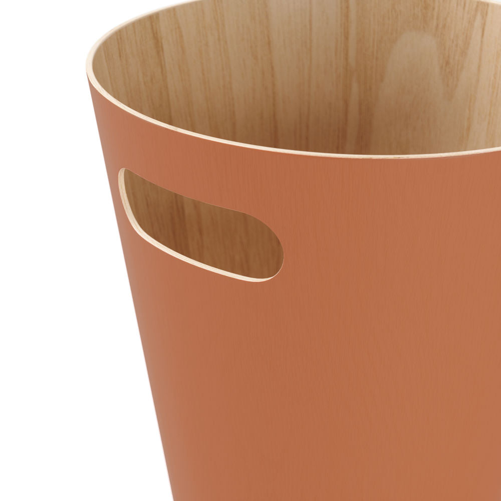 Umbra Woodrow Abfalleimer, Terrakotta Braun/Holz, 7,5 Liter, Zweifarbiger Papierkorb