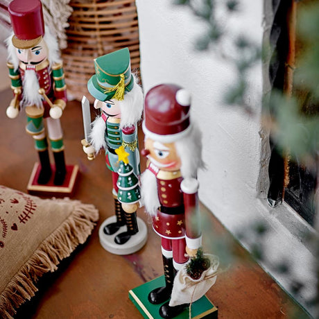 Bloomingville Darren Nussknacker Rot/Grün 2er Set Holz Weihnachtsdeko Figuren