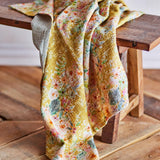 Bloomingville Manoj Decke 152x127 cm bunt - Baumwolldecke mit Blumenmuster für Sofa & Wohnbereich