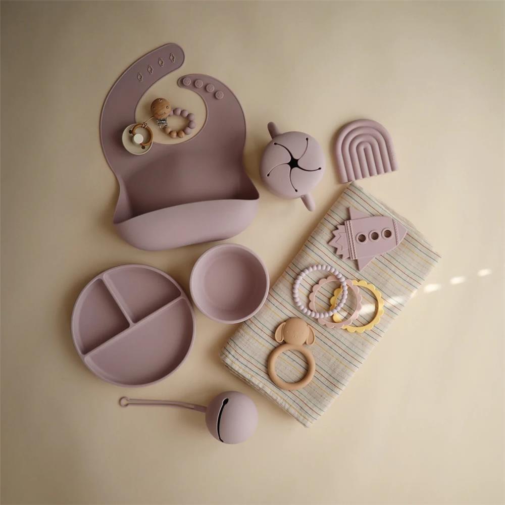Mushie Silikon-Kinderschüssel, Soft Lilac, Schüssel mit Rutschfestem Saugnapf