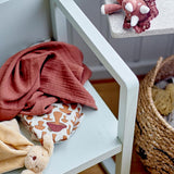 Bloomingville MINI Fintan Rassel Dinosaurier aus Baumwolle & Leinen, Braun