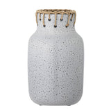 Bloomingville Janel Vase – Keramik in Grau mit Rattan-Detail, Deko-Vase Ø17xH28 cm