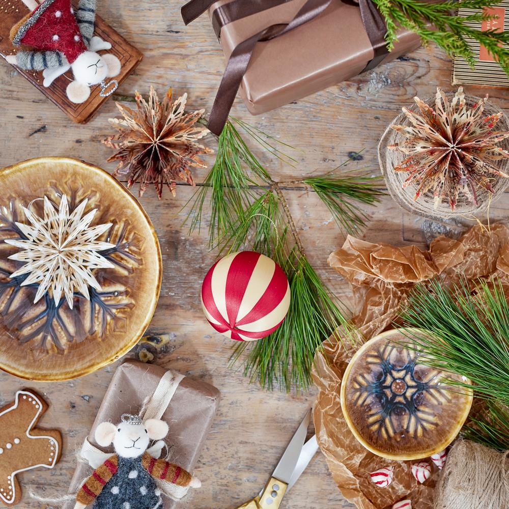 Bloomingville Acco Weihnachtsschale Braun Steingut 145 ml mit Eiskristallmotiv