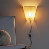 Bloomingville Janese Wandleuchte aus Papier in Weiß – moderne Wandlampe fürs Wohnzimmer