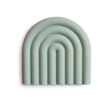 Mushie Beißring Regenbogen, Cambridge Blue, aus Silikon, BPA-frei