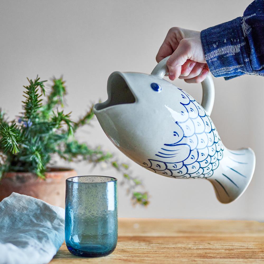 Bloomingville Eimy Krug blau - Fischkrug aus Steingut handbemalt für Küche & Tischdeko