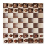 Umbra Wobble Schach Set mit vertieften Spielfeldern Ahorn- und Walnussholz