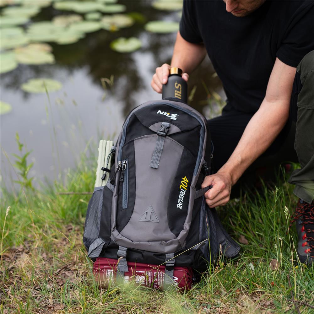 NILS CAMP Trekkingrucksack Treeline 40L Schwarz - Outdoor Rucksack Wandern Camping