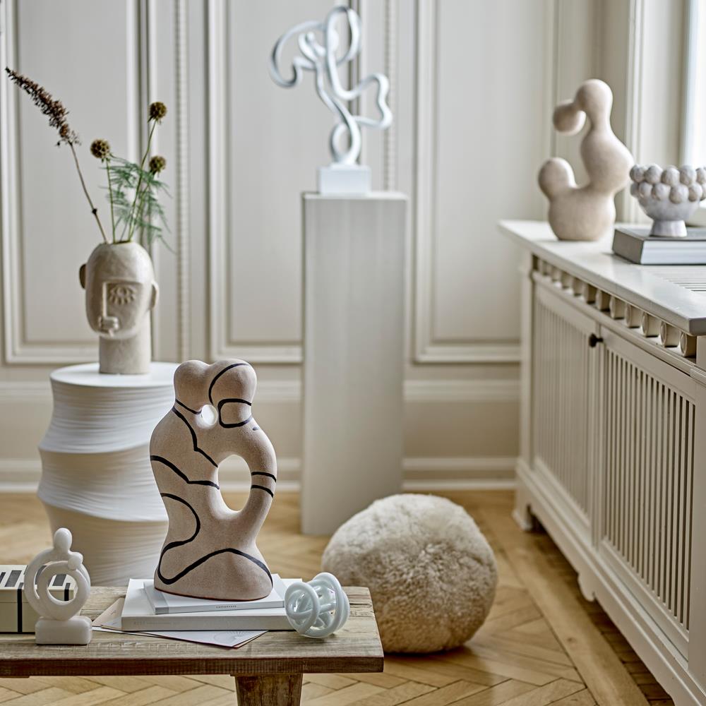 Bloomingville Lizzie Vase aus Steingut in Natur – skulpturale Deko Vase fürs Wohnzimmer