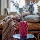 Bloomingville Rowena Vase aus Steingut in Rose – dekorative Vase für Wohnzimmer und Tischdeko