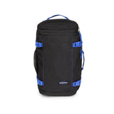 Eastpak CARRY PACK, Reiserucksack, Kontrast Black Blue (blau), 30L, Reisetasche mit Flaschenhalter und Laptopfach