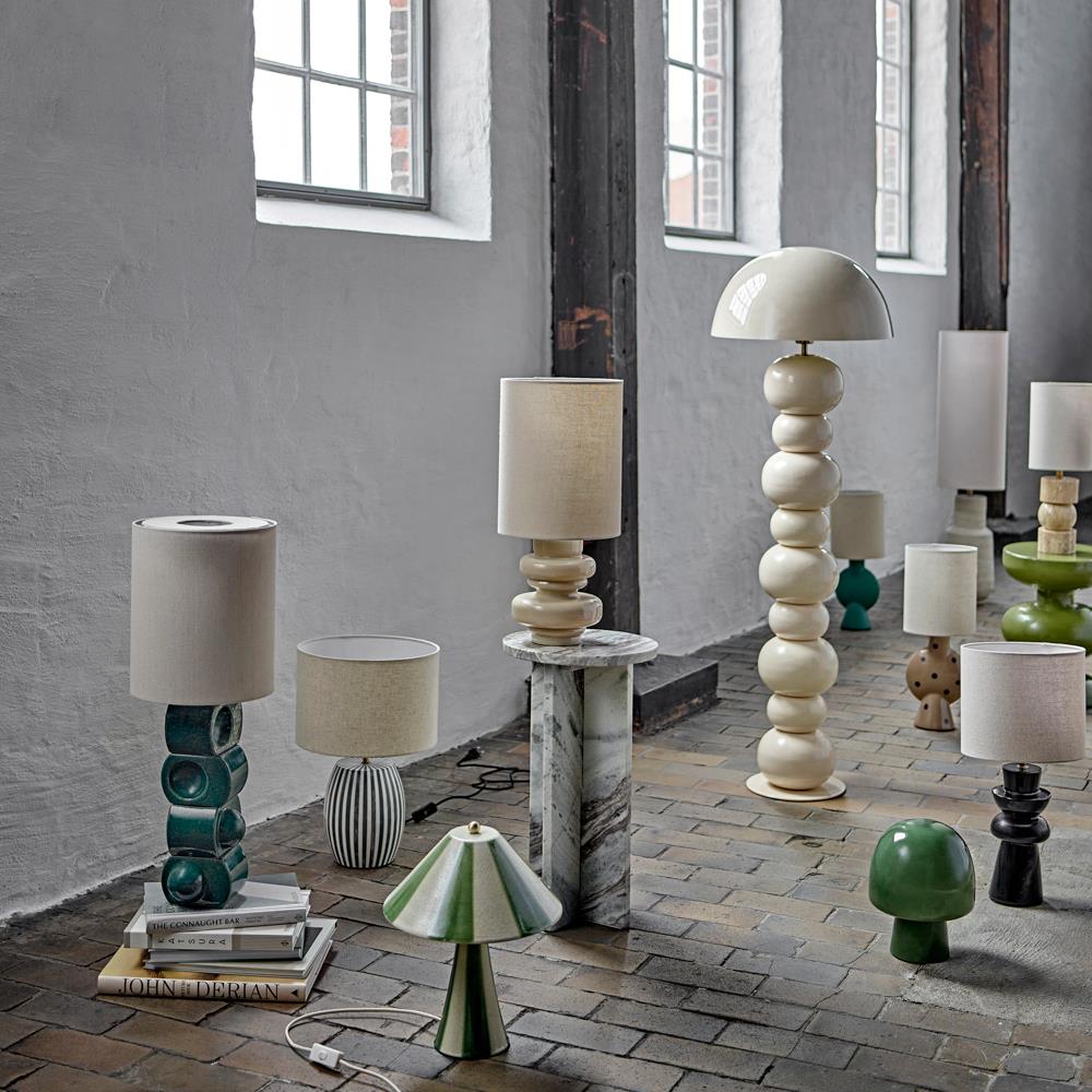 Bloomingville Sergio Tischlampe bunt - Steingut Lampe mit Punkten und E27 für Wohnzimmer