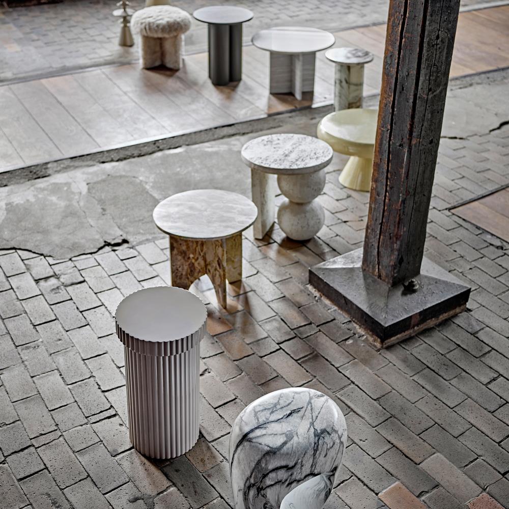 Bloomingville Bard Beistelltisch natur - Steingut Tisch skulptural modern für Wohnzimmer & Deko