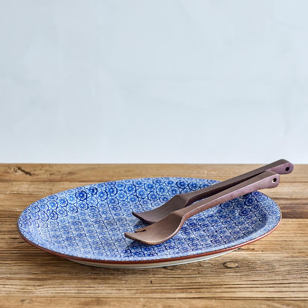 Bloomingville Karine Servierplatte blau - Steingut Platte mit Blumenmuster für Tischdeko Küche