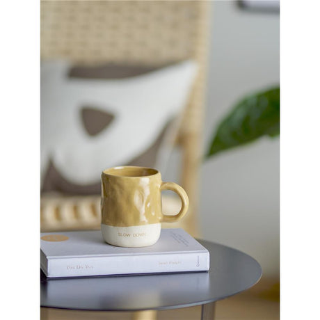 Bloomingville Neo Tasse in Gelb 335ml aus Steingut