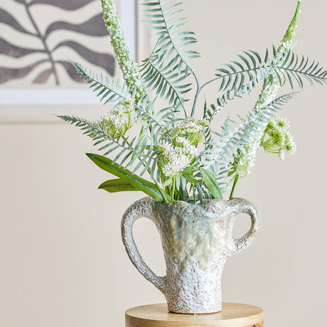 Bloomingville Ledger Vase aus Steingut in Grün – dekorative Vase fürs Wohnzimmer