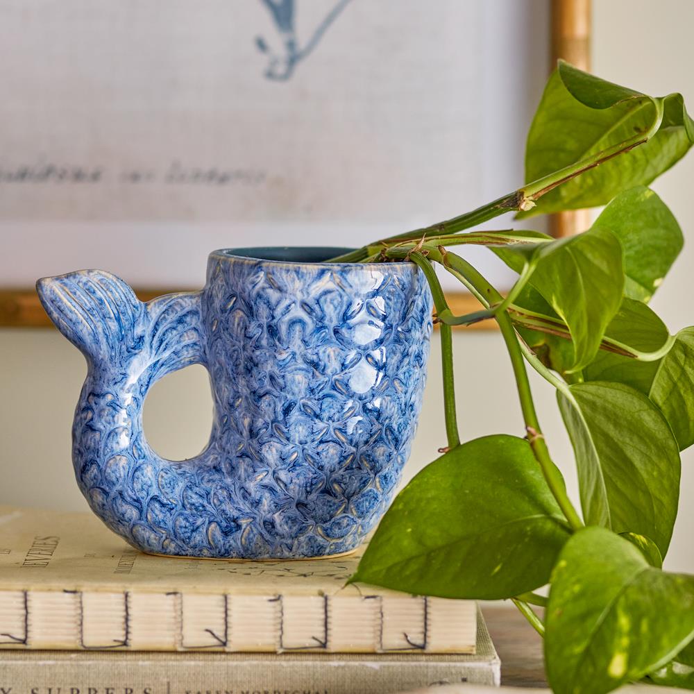 Bloomingville Ariella Vase Muschel aus Steingut in Blau, dekorative Designvase im maritimen Stil