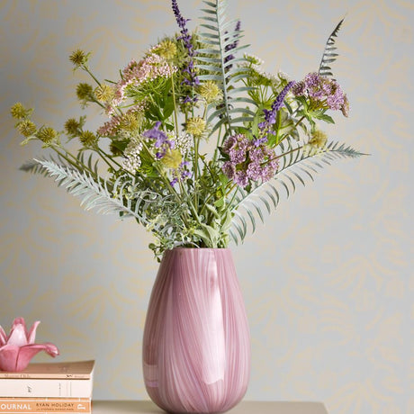 Bloomingville Ennis Vase aus Glas in Rose – elegante Glasvase für Wohnzimmer und Tischdeko