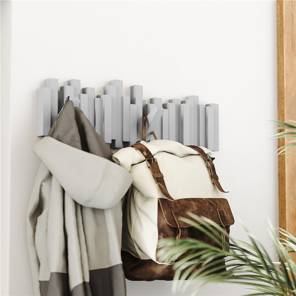 Umbra Stäbchen Garderobenhaken Grau Moderne und Platzsparende Garderobenleiste mit 5 Beweglichen Haken für Jacken Mäntel Schals Handtaschen