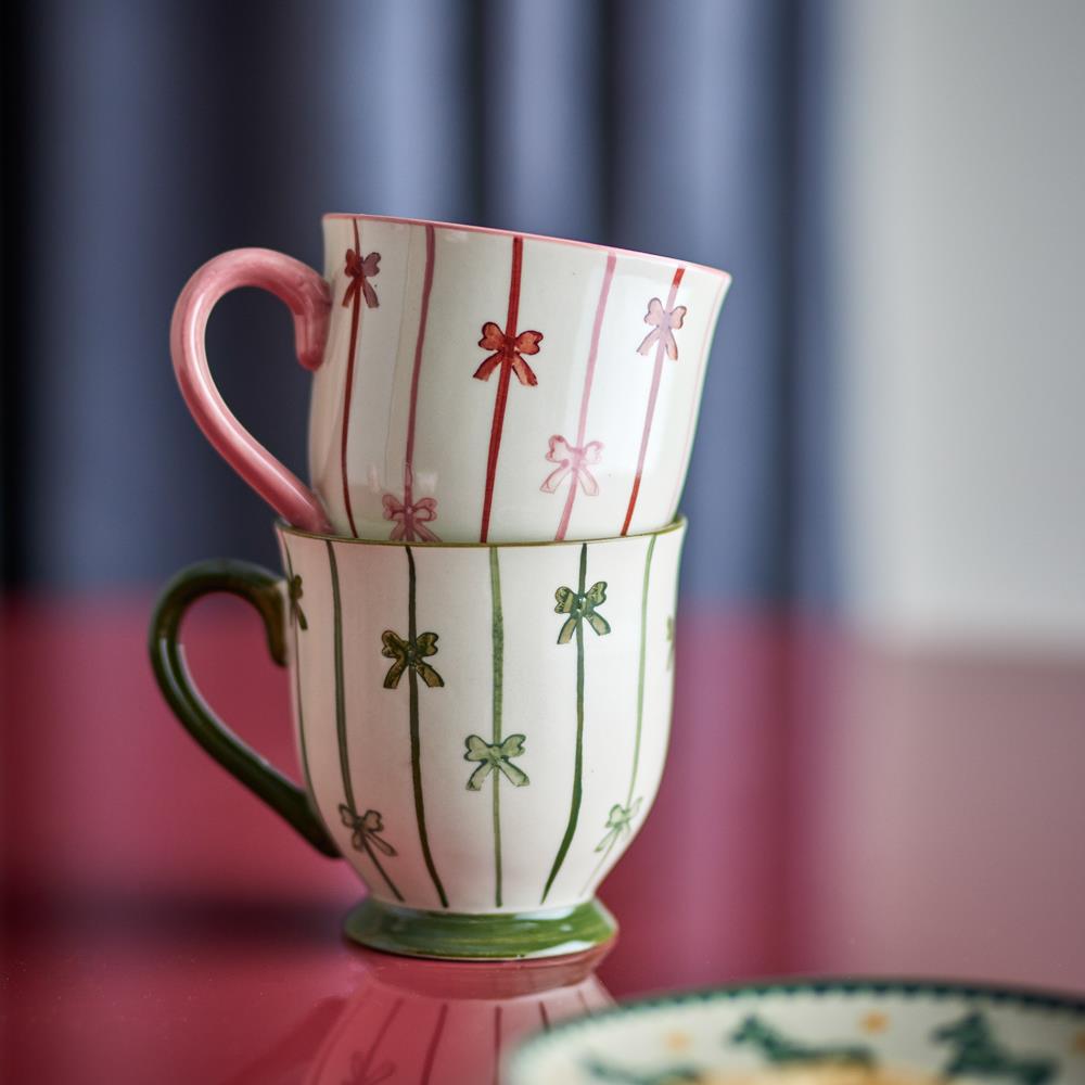 Bloomingville Hope Becher Bunt Steingut 2er Set 400 ml Weihnachtstasse