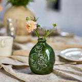 Bloomingville Ramia Vase grün - Steingut Vase mit Blumenrelief für Wohnzimmer & Dekoration