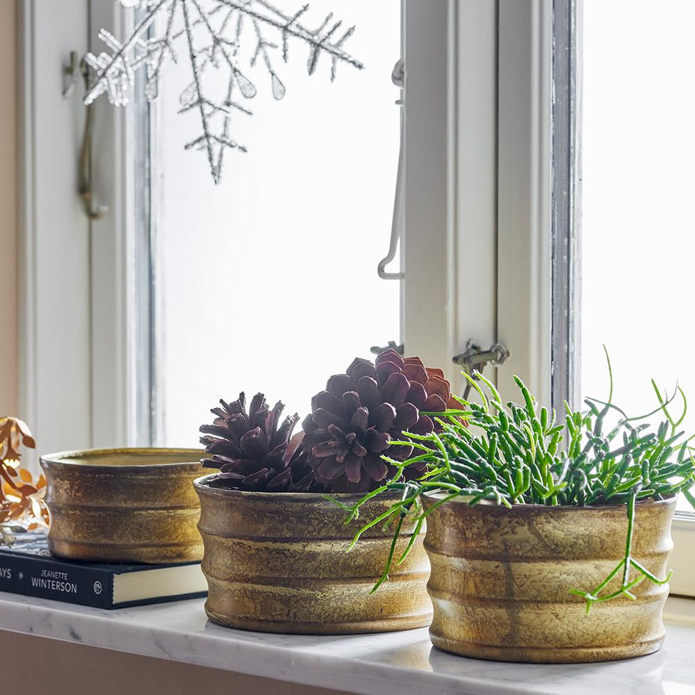 Bloomingville Lucilla Blumentopf 3er Set – Dekotöpfe aus Metall im rustikalen Goldlook