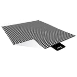 NILS CAMP Picknickdecke Schwarz/Weiß karriert 200x200 cm - große Outdoor Decke für Strand, Garten & Camping