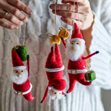 Bloomingville Giles Weihnachtsanhänger Rot Wolle 3er Set Weihnachtsmann