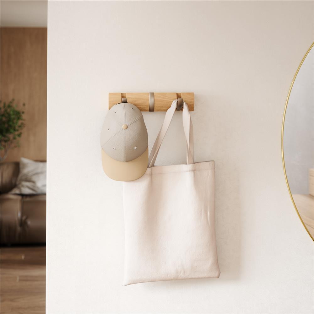 Umbra Flip Wandgarderobe, Garderobenleiste in Natur, mit 3 beweglichen Haken in Silber