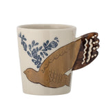 Bloomingville Hezha Tasse Natur 260 ml – Steingut mit 3D-Vogelgriff & handbemalt