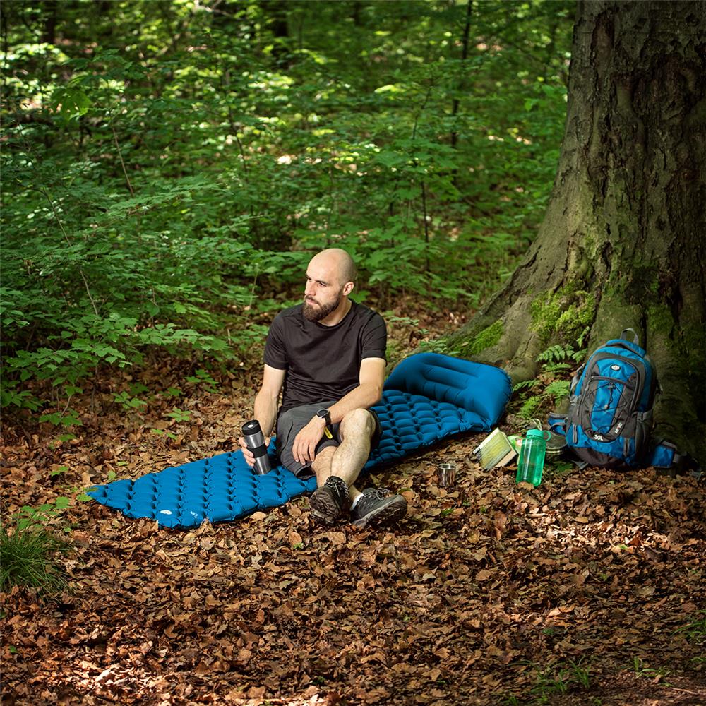 NILS CAMP Campingmatte leicht in türkis mit Luftpumpe Outdoor Trekking Reisen