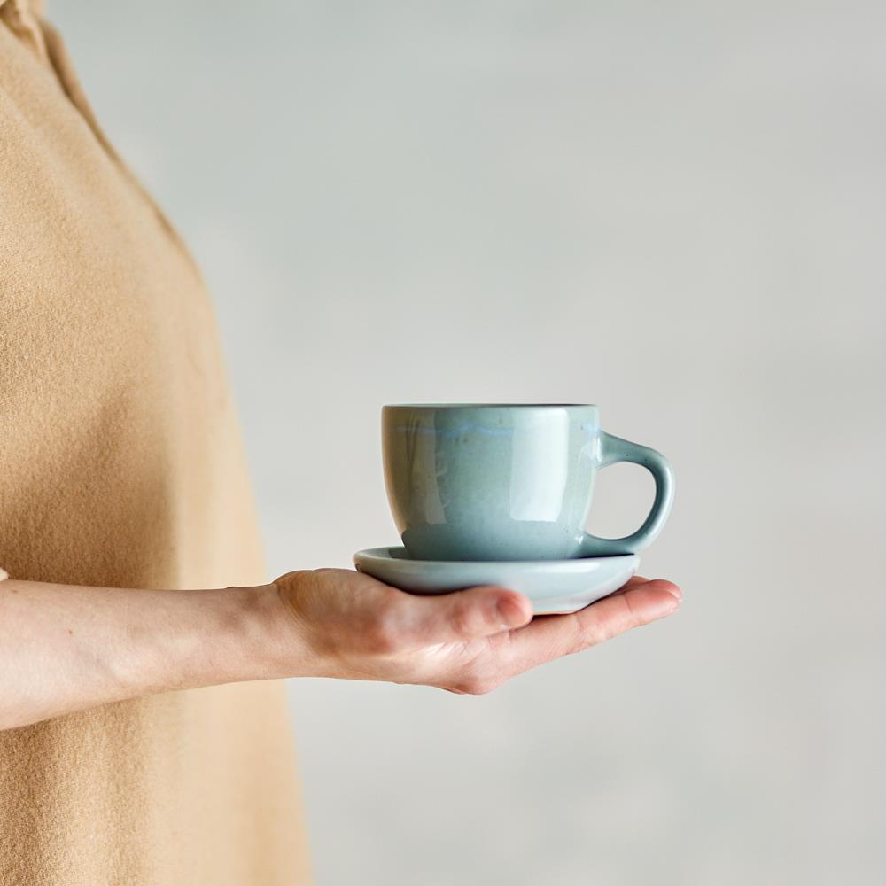 Bloomingville Brenta Tasse mit Untertasse aus Steingut in Blau 185 ml – 4er Set für Küche